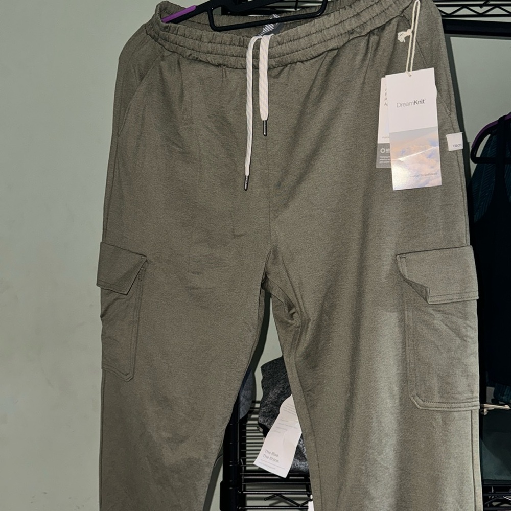 Vuori Boyfriend Cargo Jogger-Dark Metal Heather/Small NWT Joggers - Picture 3 of 4